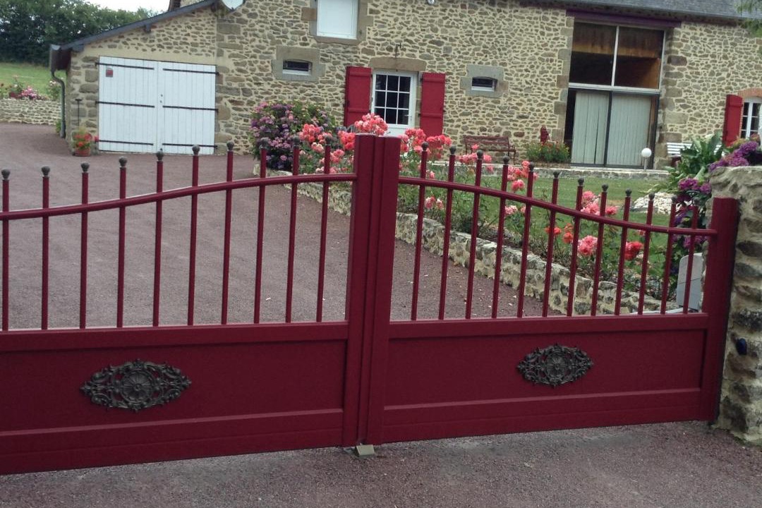 Photo of Buildings in Ize