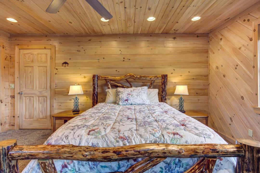 Photo of Bedroom in McCaysville