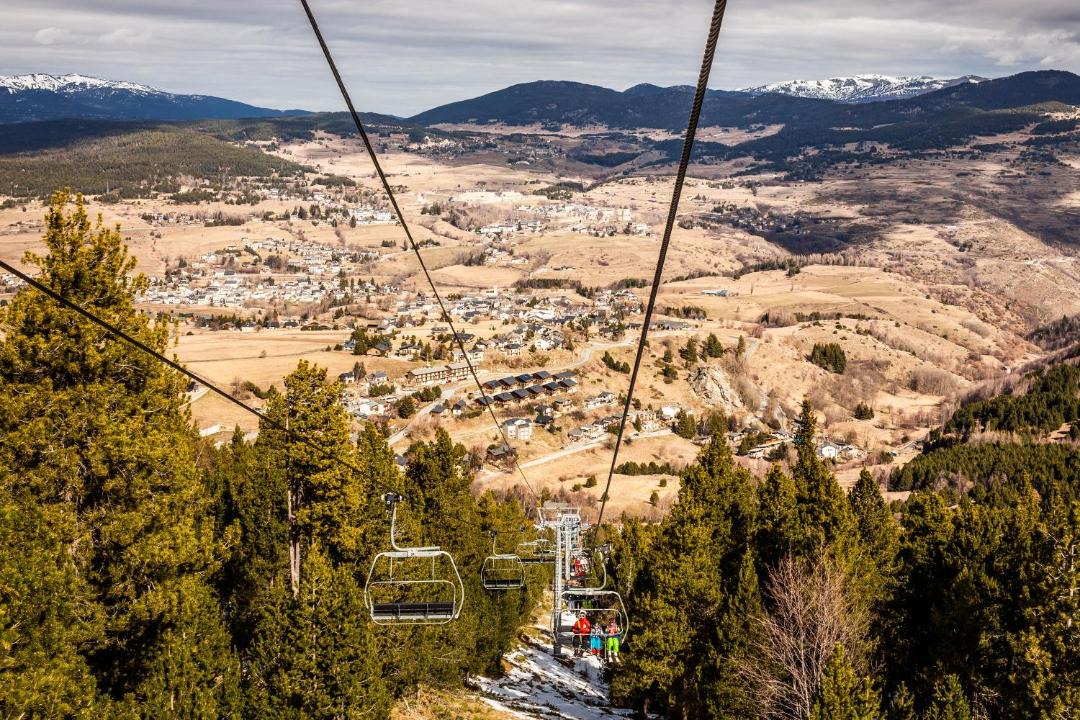 Photo of Others in Eyne 2600