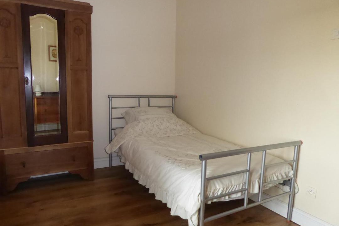 Photo of Bedroom in Place