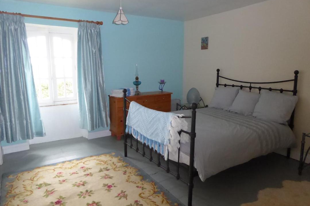 Photo of Bedroom in Place