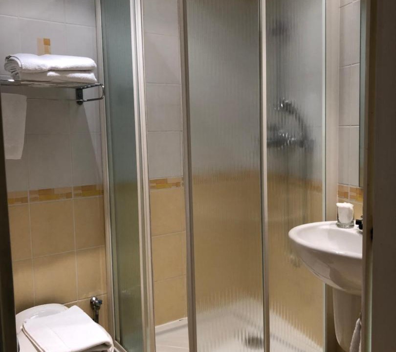 Photo of Bathroom in L'Isle-Adam