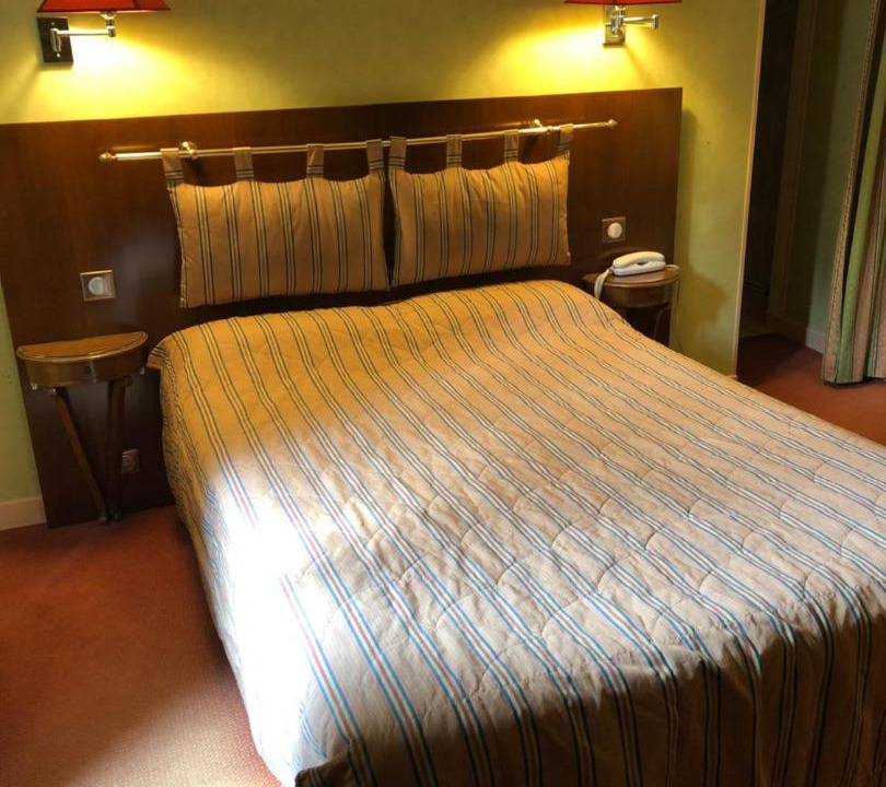 Photo of Bedroom in L'Isle-Adam