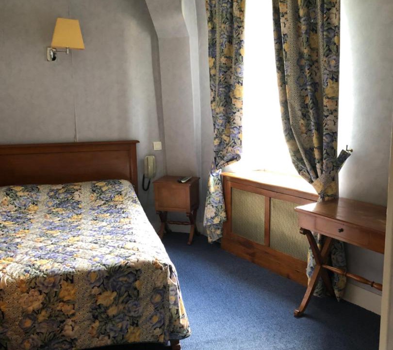 Photo of Bedroom in L'Isle-Adam