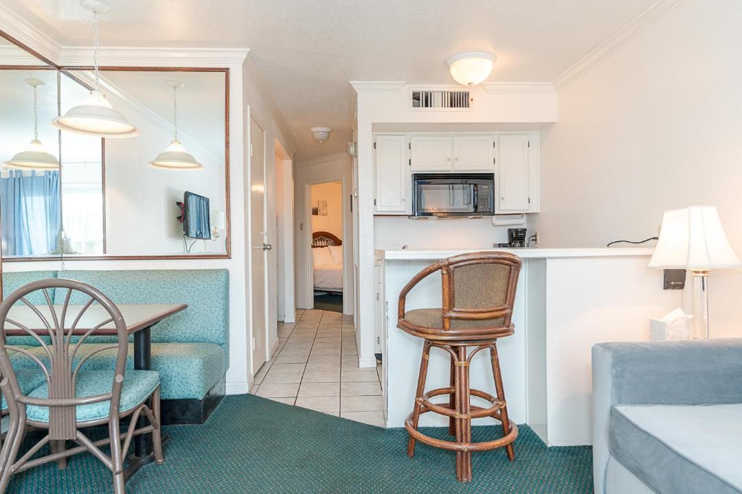Photo of Livingroom in Galveston