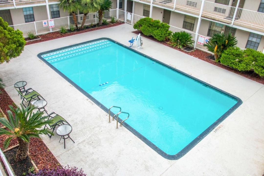 Photo of Patio Balcony in Lackland Terrace