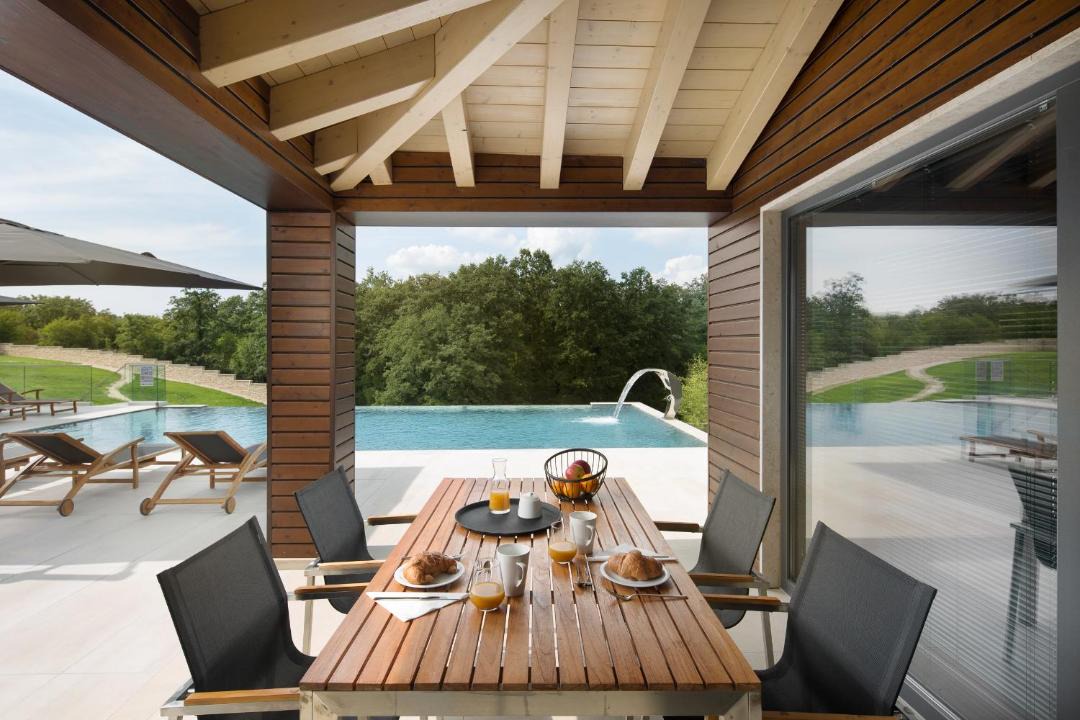 Photo of Patio Balcony in Jursici