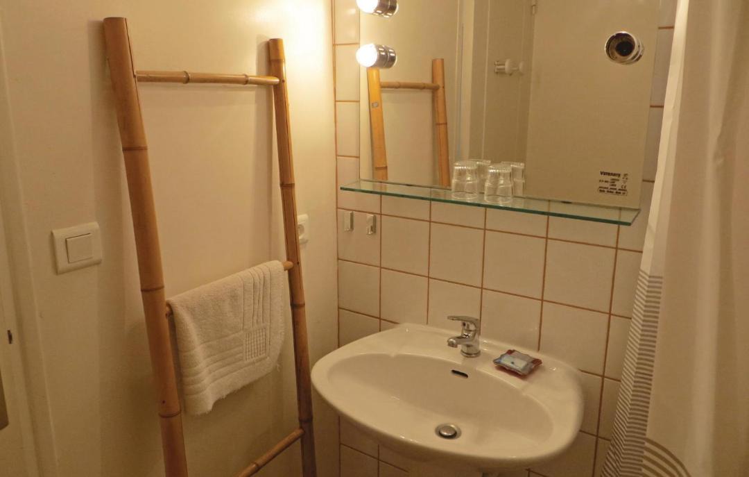 Photo of Bathroom in Saint-Branchs