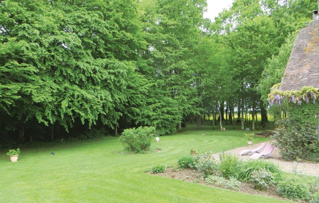 Photo of Outdoor in Saint-Branchs