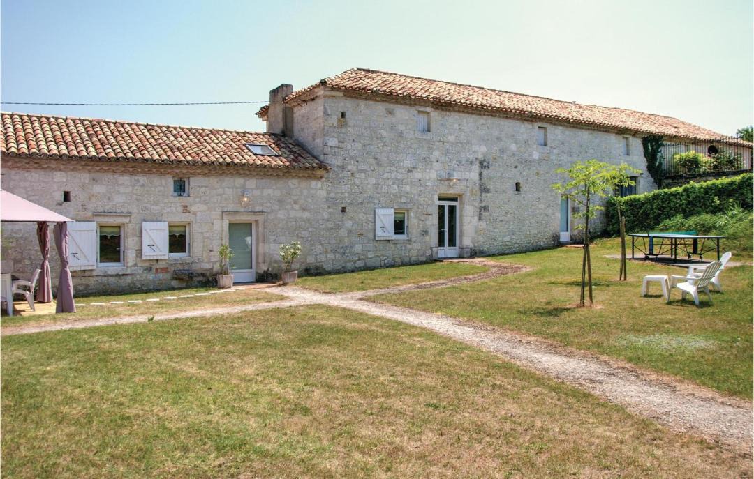 Photo of Buildings in Beauville
