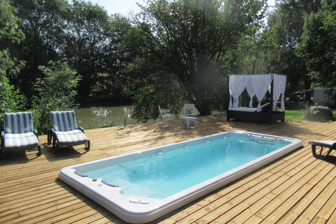 Photo of Others in Luceau