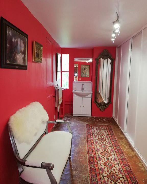 Photo of Others in Aincourt