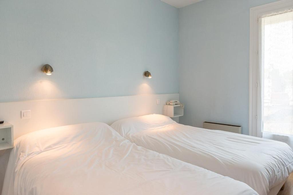 Photo of Bedroom in Etauliers