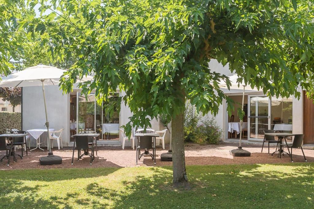 Photo of Others in Etauliers