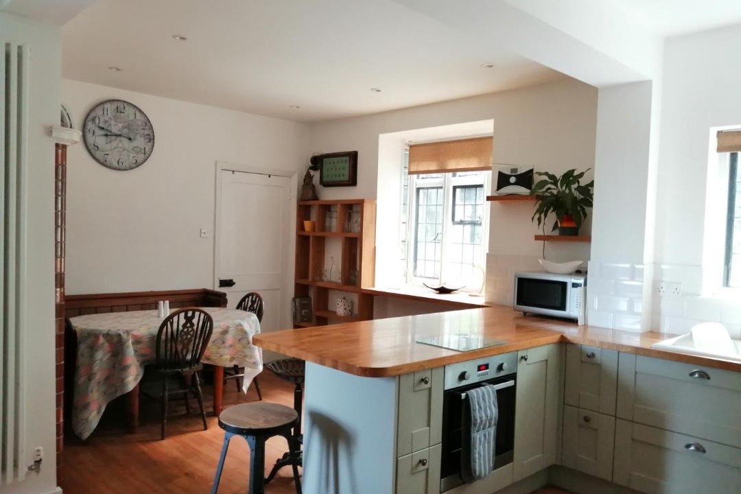 Photo of Others in Hindhead