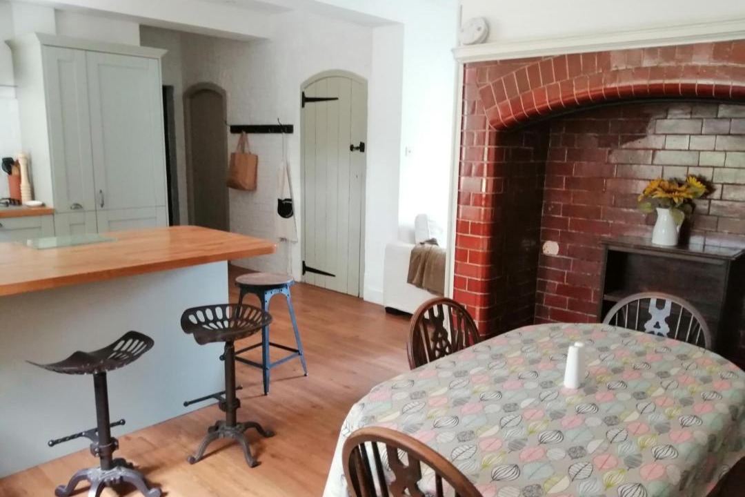 Photo of Others in Hindhead