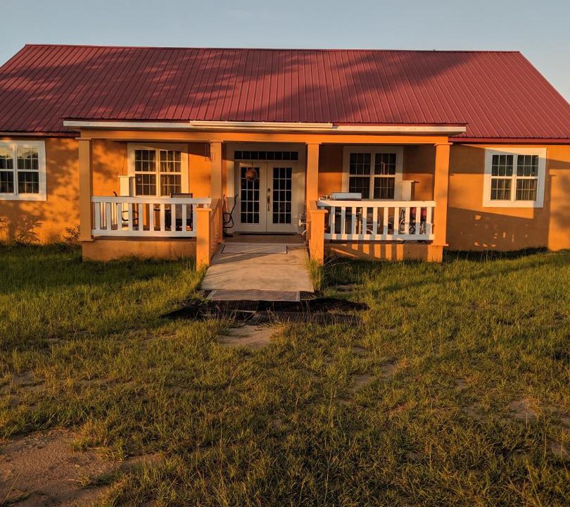 Photo of Buildings in Uvalda