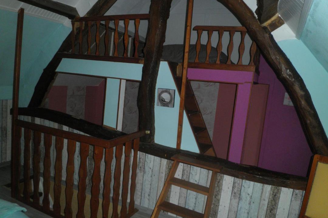 Photo of Bedroom in Tours-en-Vimeu