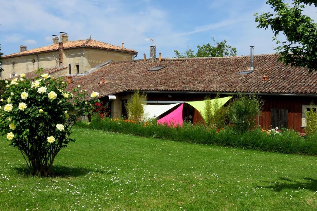 Photo of Buildings in Sadirac