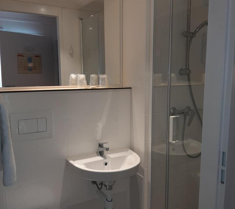 Photo of Bathroom in Albertville