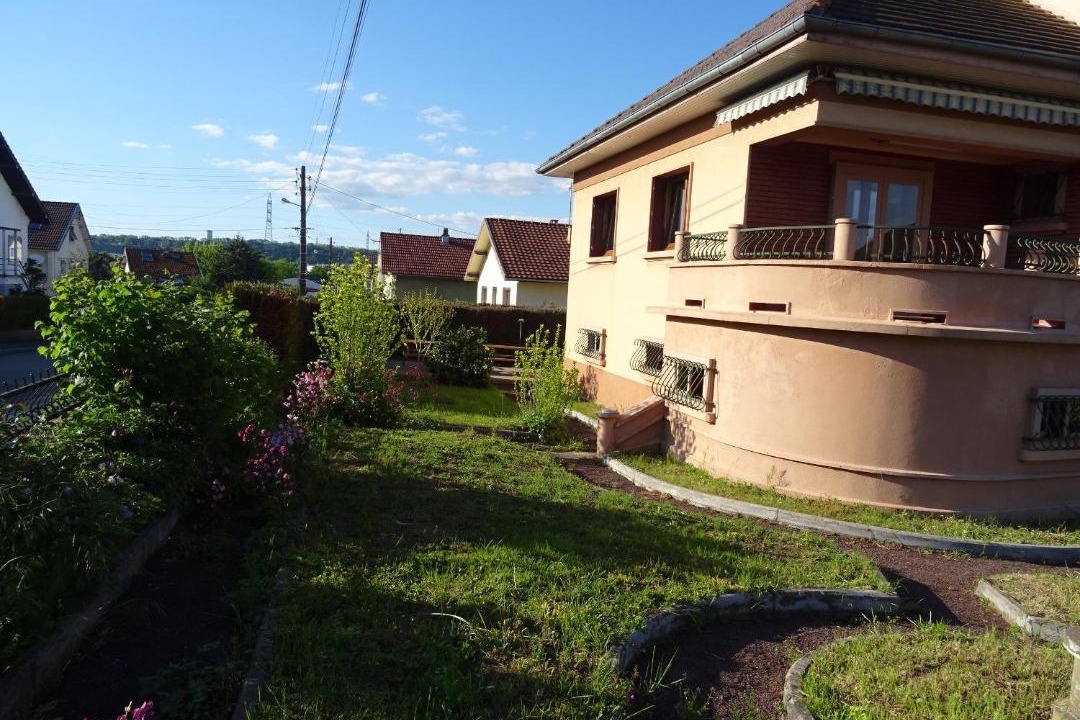 Photo of Buildings in Exincourt