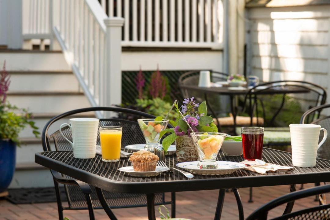 Photo of Patio Balcony in Yarmouth Port