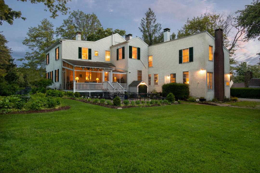 Photo of Buildings in Yarmouth Port