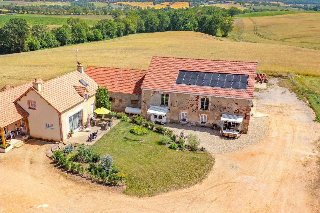 Photo of Others in Epineuil-le-Fleuriel