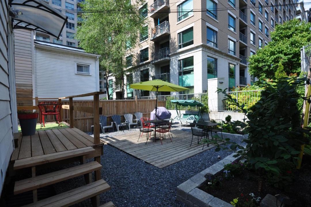 Photo of Patio Balcony in Downtown Ottawa