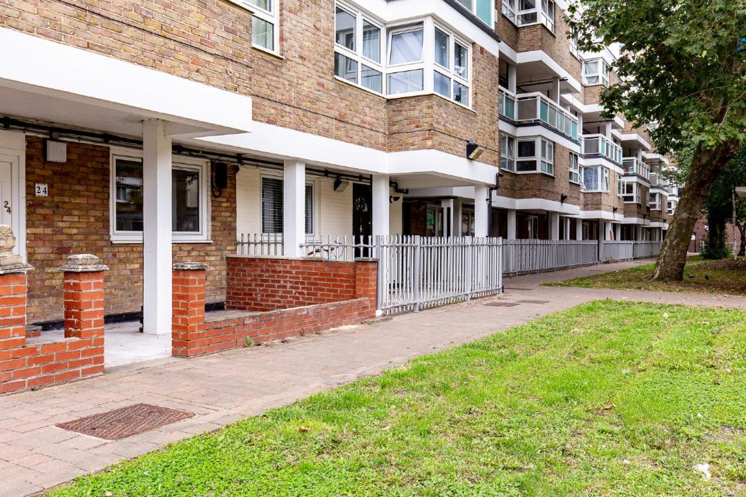Photo of Buildings in Tower Hamlets