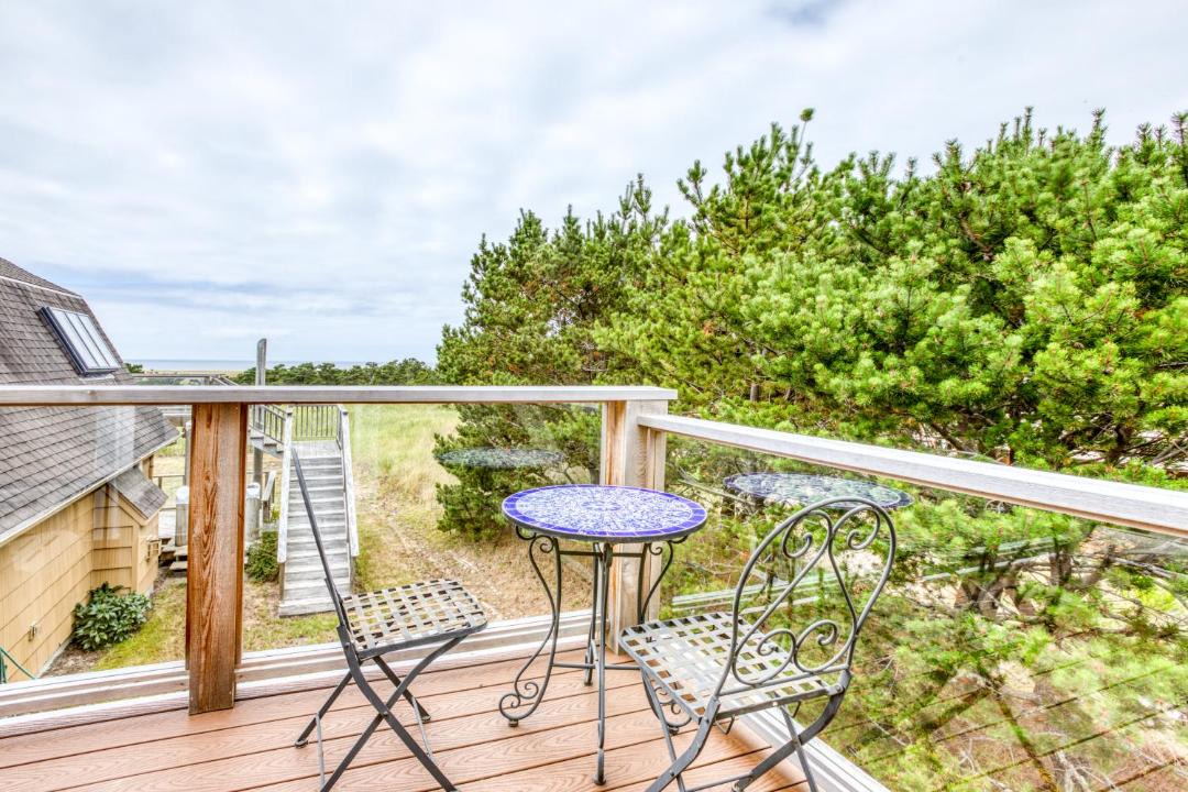 Photo of Patio Balcony in Surf Pines