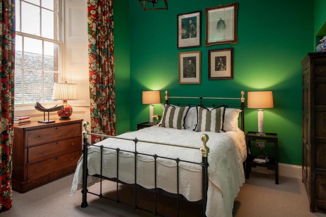 Photo of Others in Lauder