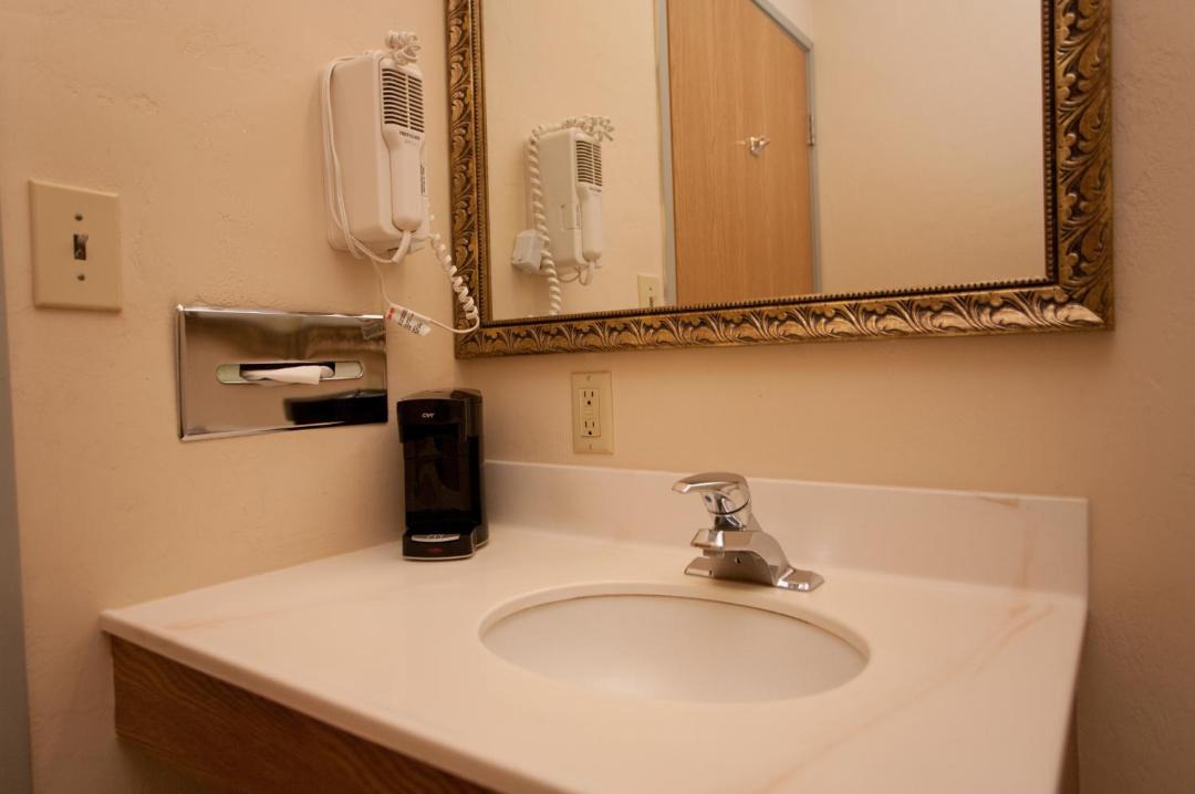 Photo of Bathroom in Woodburn