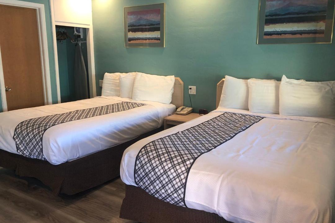 Photo of Others in Grants Pass