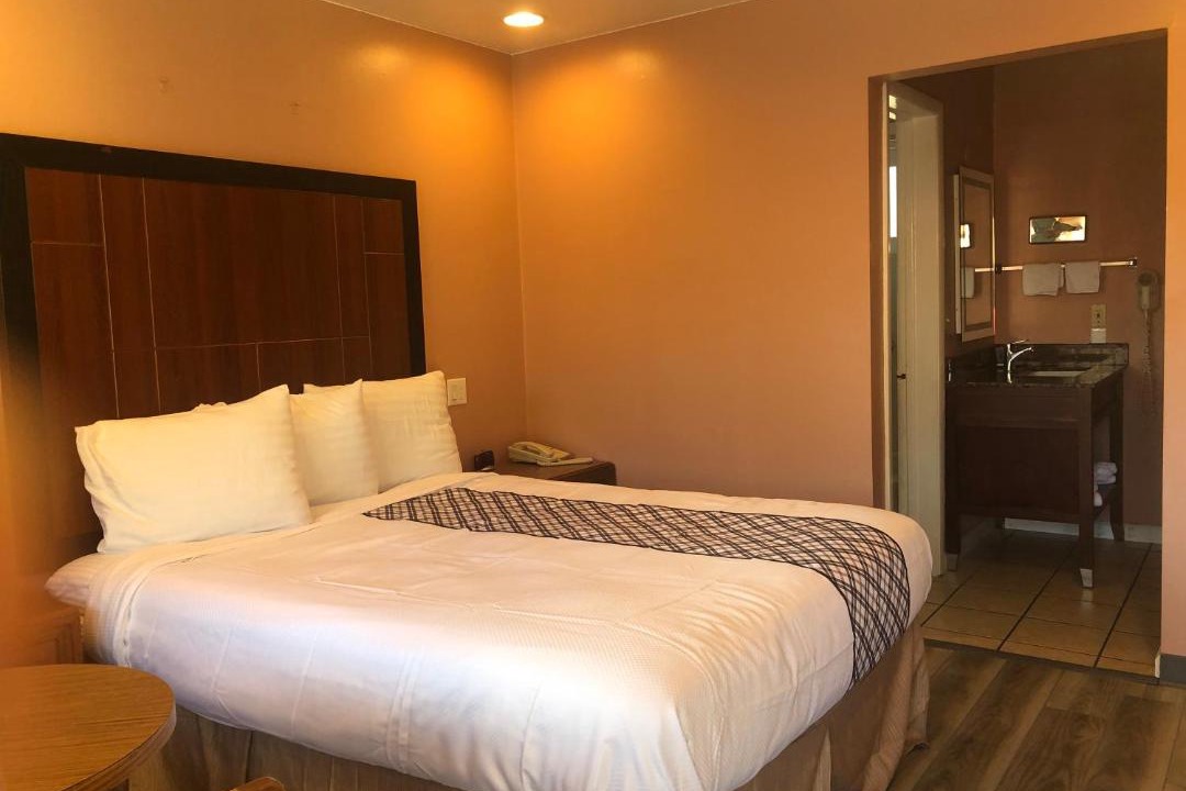 Photo of Others in Grants Pass