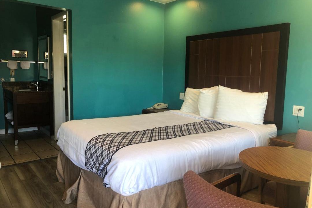 Photo of Others in Grants Pass