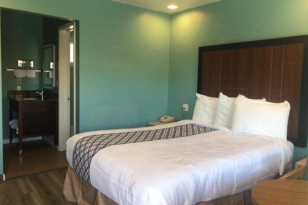 Photo of Others in Grants Pass