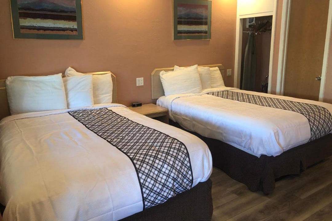 Photo of Others in Grants Pass