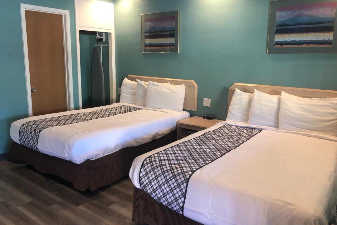 Photo of Others in Grants Pass