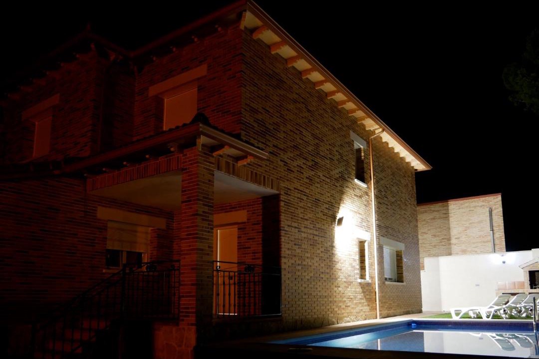 Photo of Buildings in Cadalso de los Vidrios