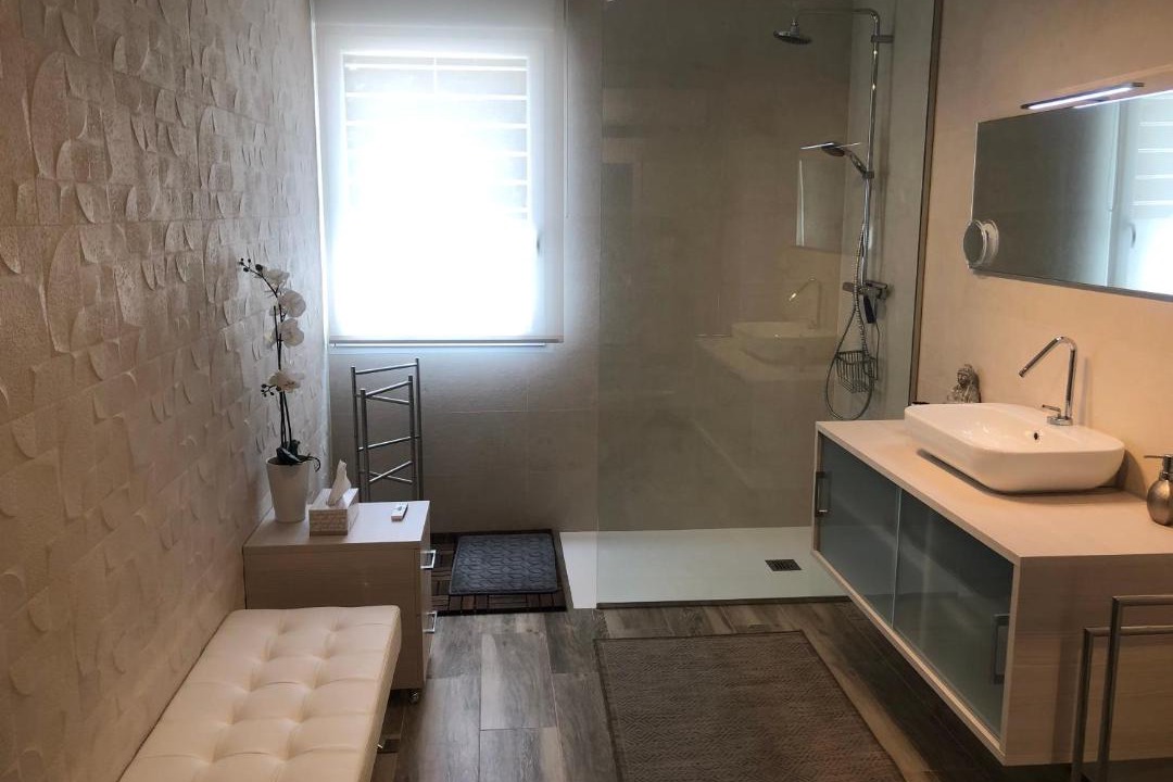 Photo of Bathroom in Valencia Province