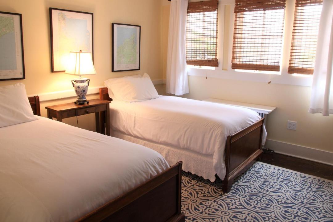 Photo of Others in Circuit Avenue