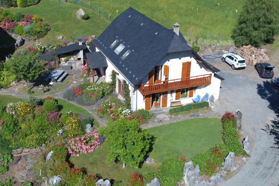 Photo of Others in Borce