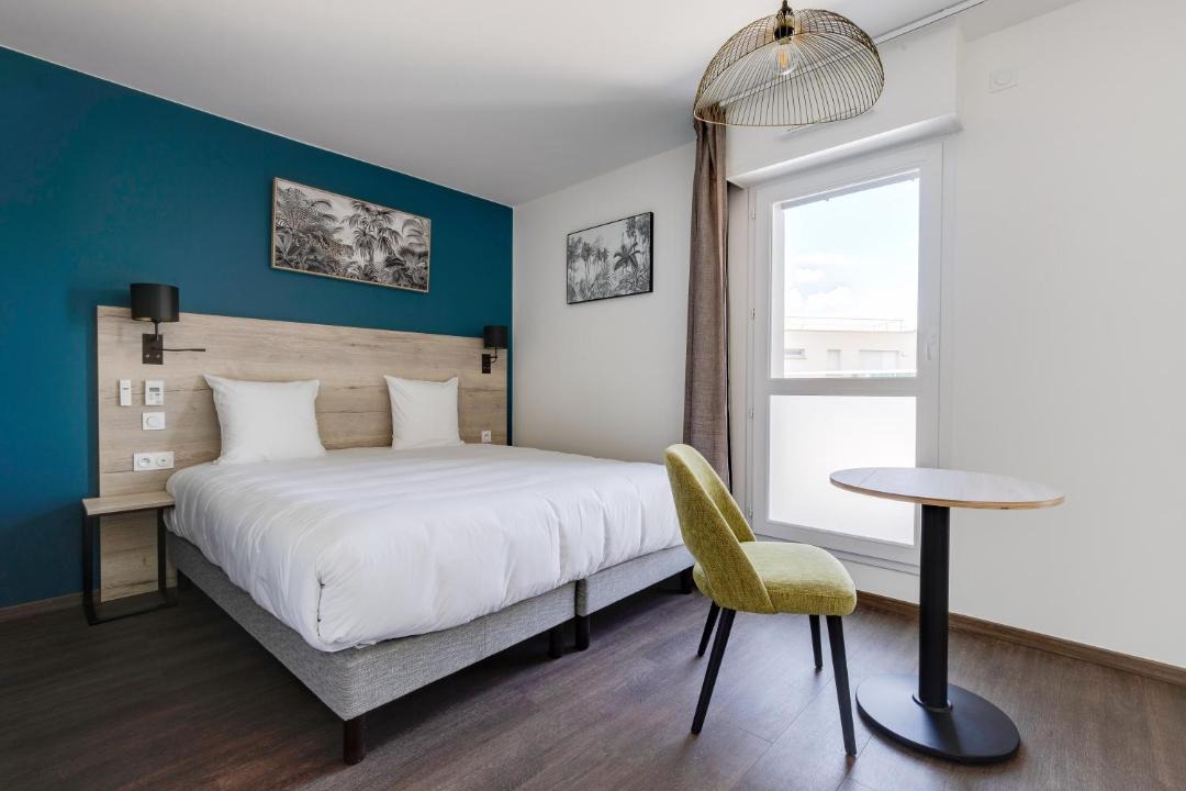 Photo of Bedroom in Palaiseau