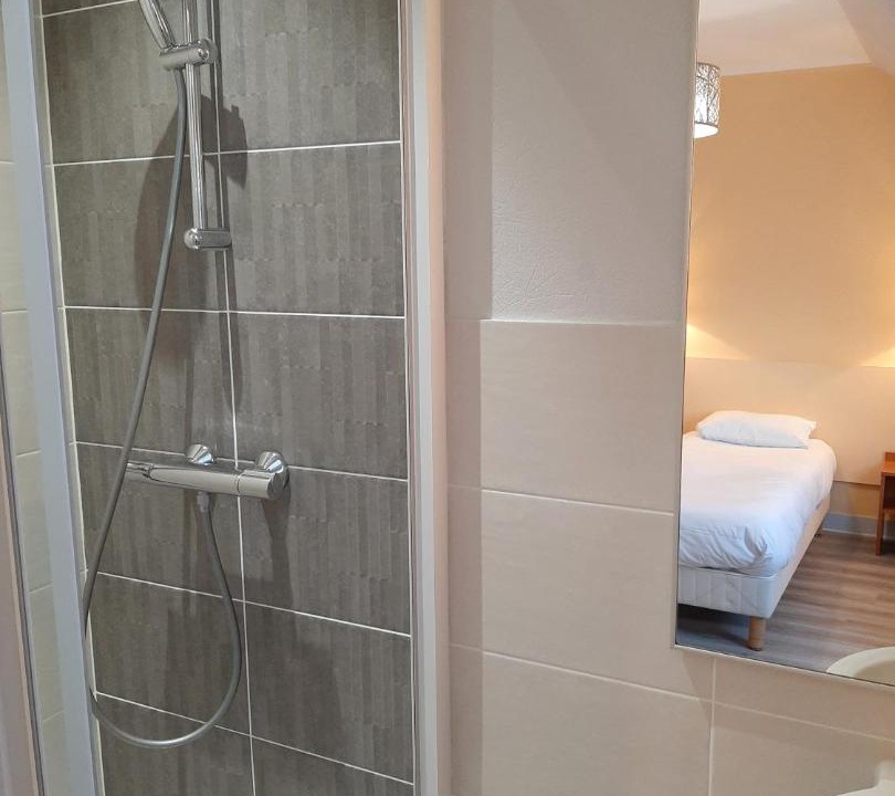 Photo of Others in Vivy