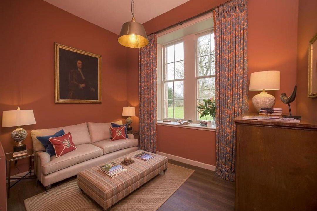 Photo of Others in Lauder