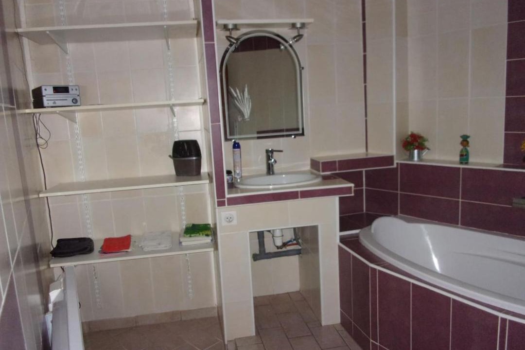Photo of Bathroom in Largentiere