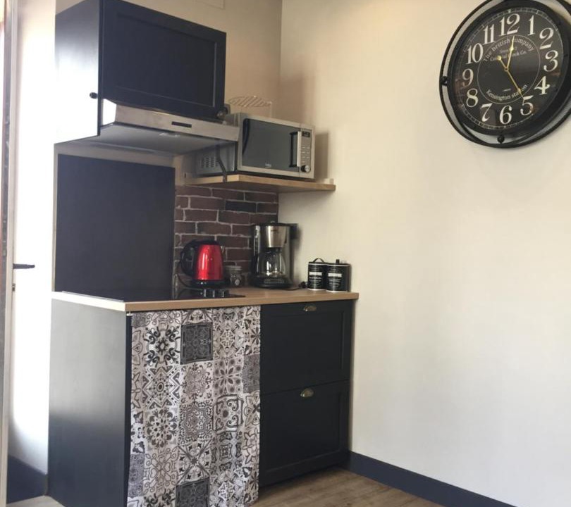 Photo of Others in Beze