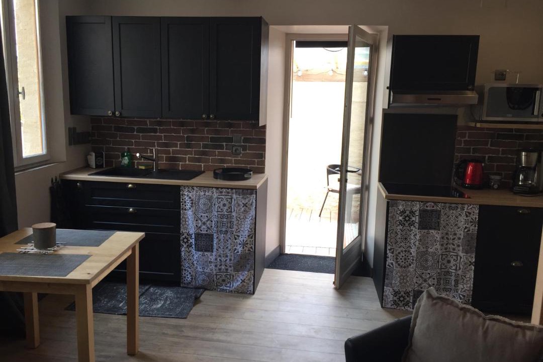 Photo of Others in Beze