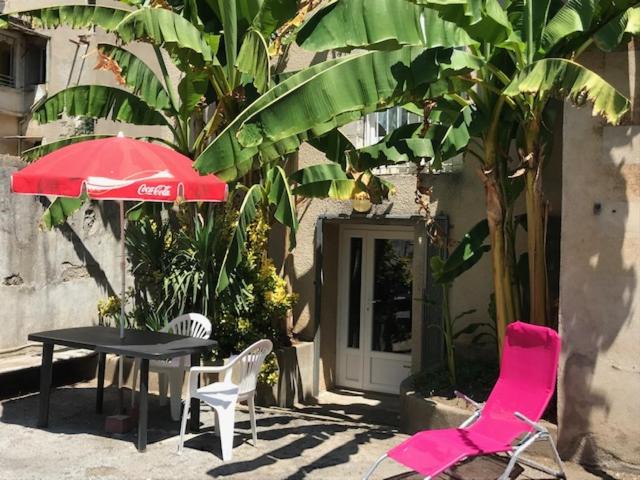 Photo of Patio Balcony in Besseges